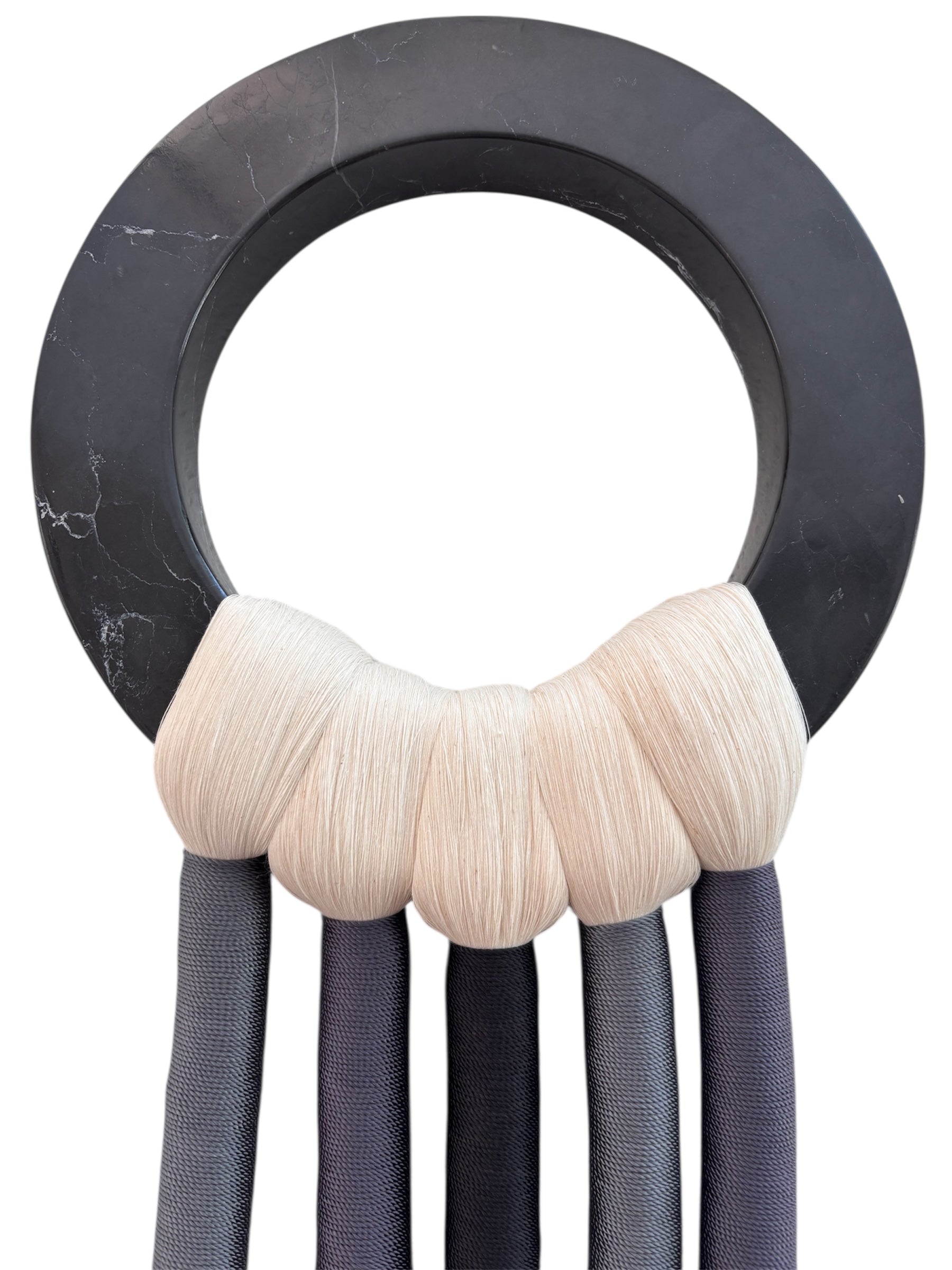 ARO MARMOL NEGRO CHICO ATADOS GRIS/NEGRO